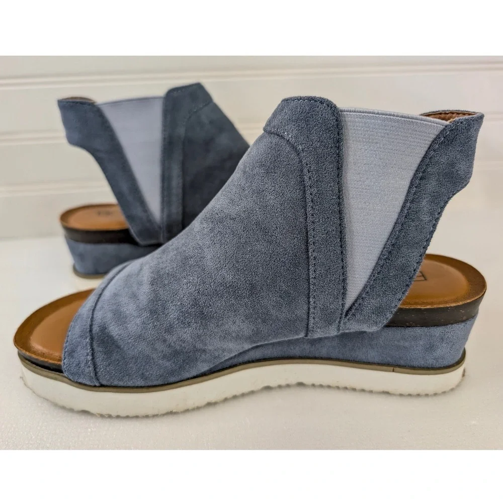 Corkys Easy Living Platform Wedge Sandals Women 6 Blue Faux Suede Comfort Casual